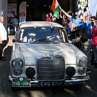 Vintage-Car-Rally-Express-Photo-Sankhadeep
