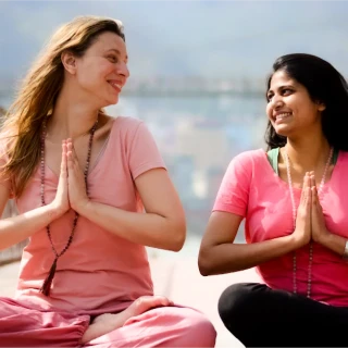 celine-about_3_1500x925