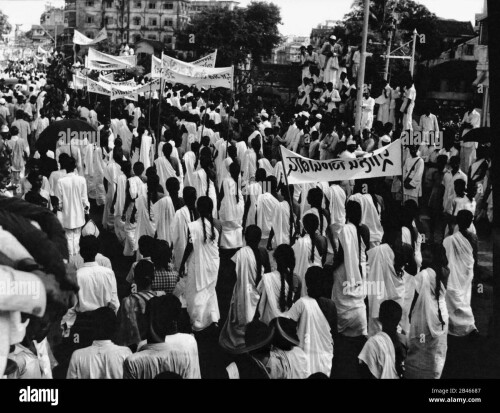 independence-day-celebration-procession-bombay-mumbai-maharashtra-india-asia-15th-august-1947-old-vintage-1900s-picture-2B46687.jpg