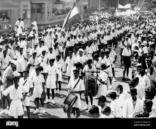 independence-day-celebration-procession-bombay-mumbai-maharashtra-india-asia-indian-asian-15th-august-1947-old-vintage-1900s-picture-2B465TN.jpg