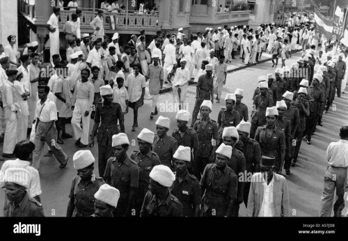 indian-independence-day-celebration-parade-old-vintage-1900s-photo-A57JDB.jpg